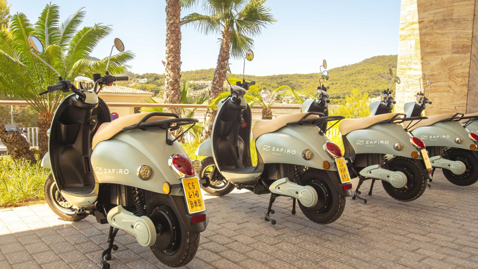 Scooter tour of Mallorca Camp de Mar