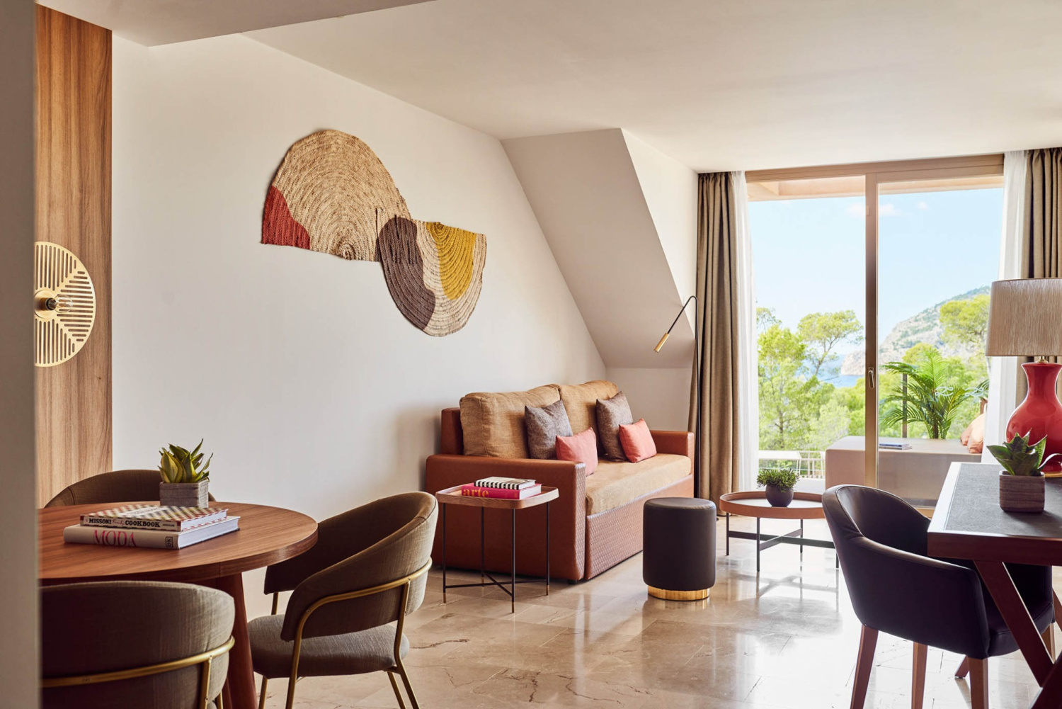One Bedroom Penthouse Suite with Plunge Pool - Penthouse Suite With Unobstructed Pool View