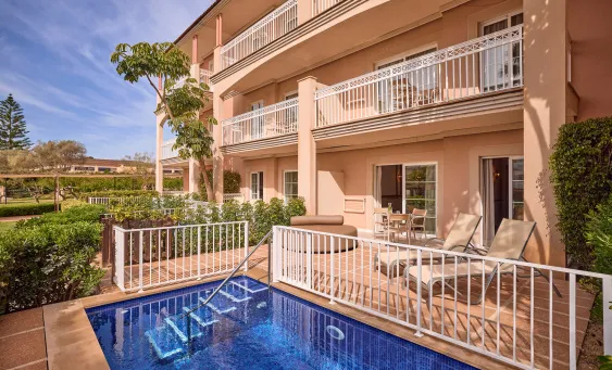 Zafirocanpicafort  Onebedroompenthousesuite